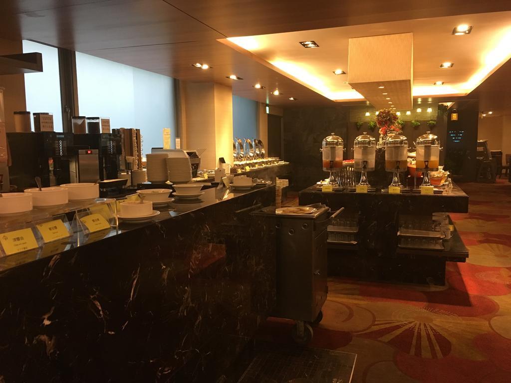 ปาร์คซิตี้ โฮเต็ล เซ็นทรัลไทจง Hotel ไถจง ภายนอก รูปภาพ