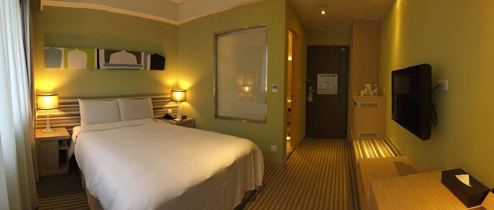 ปาร์คซิตี้ โฮเต็ล เซ็นทรัลไทจง Hotel ไถจง ภายนอก รูปภาพ