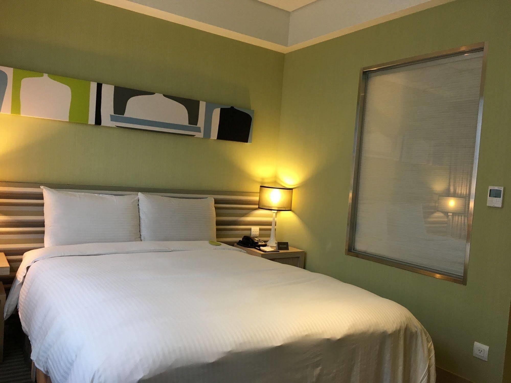ปาร์คซิตี้ โฮเต็ล เซ็นทรัลไทจง Hotel ไถจง ภายนอก รูปภาพ