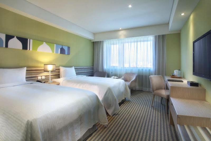 ปาร์คซิตี้ โฮเต็ล เซ็นทรัลไทจง Hotel ไถจง ภายนอก รูปภาพ